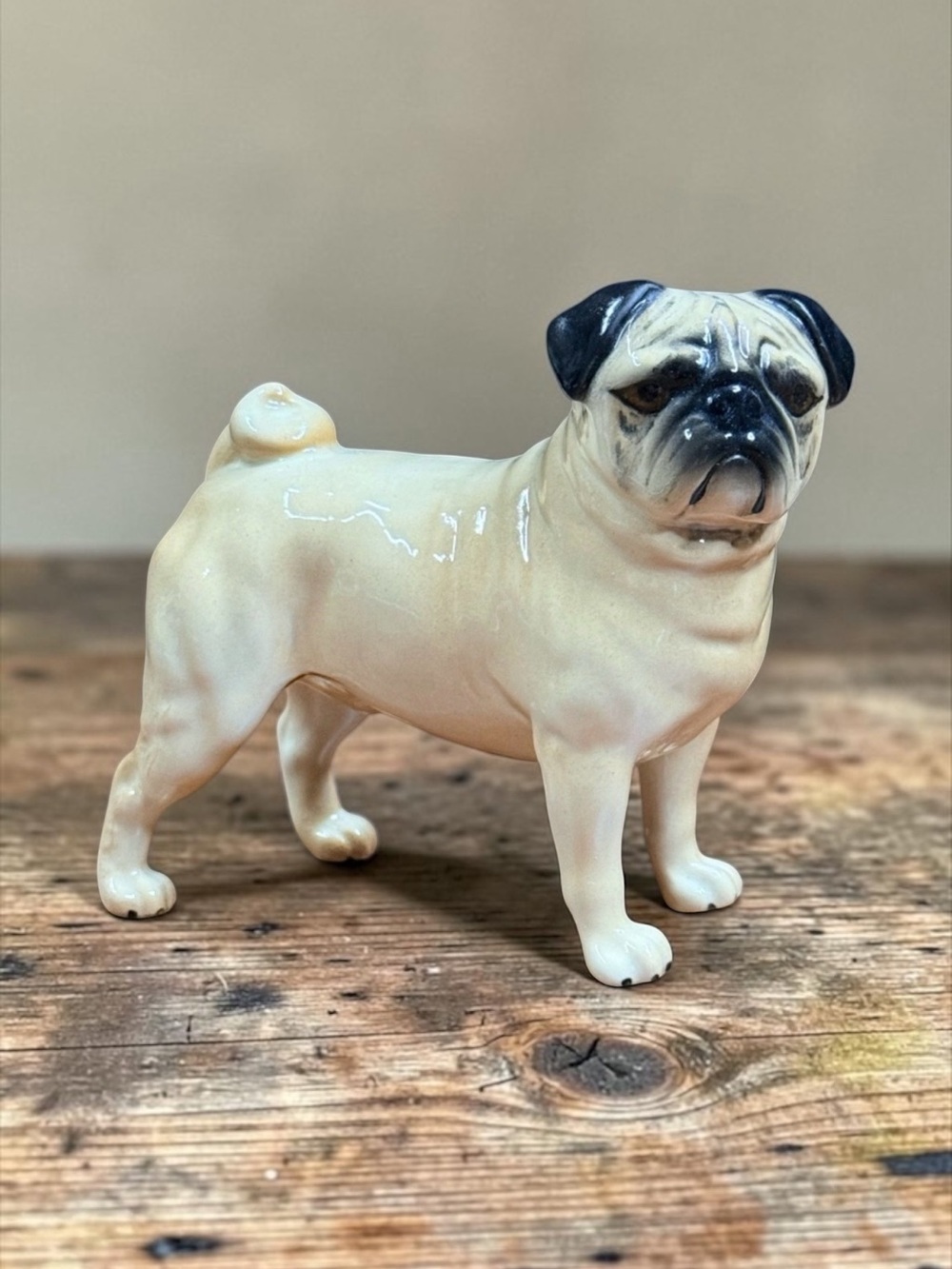 BESWICK Pug Figurine